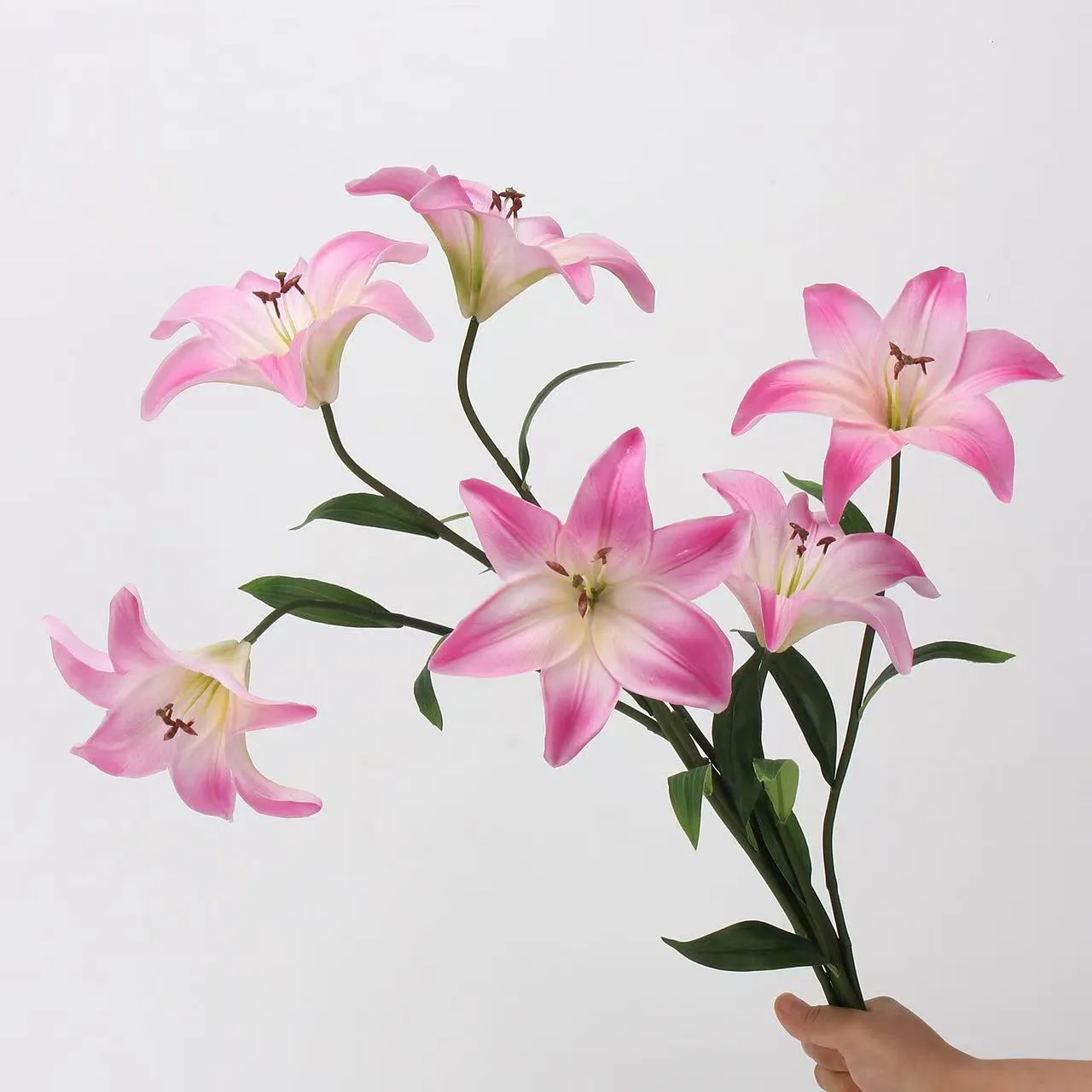 The future of silk daisy flower arrangements