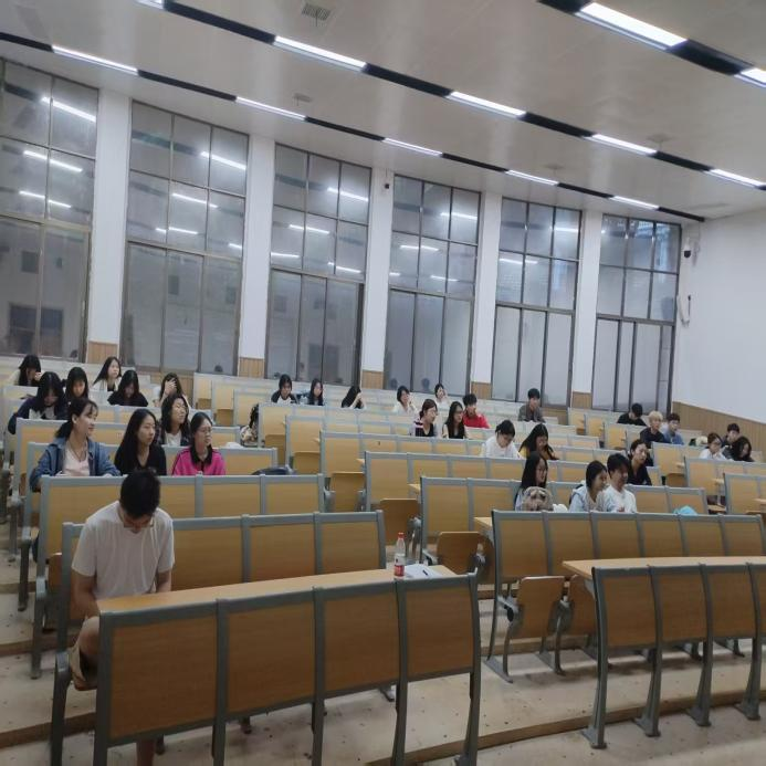 Nelle scuole povere - evento di beneficenza Ybliouke