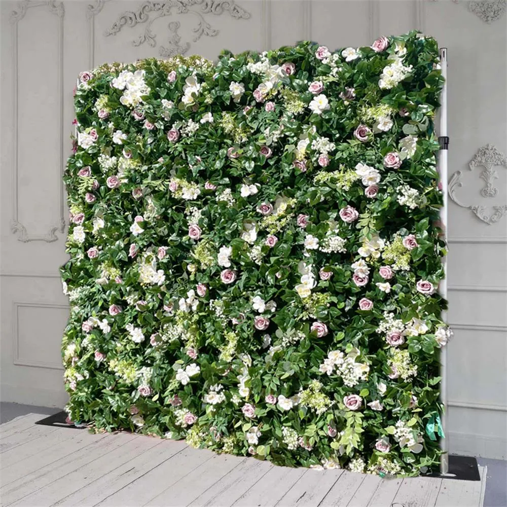 Tessuto artificiale verde del muro di fiori rotolando lo sfondo floreale per la festa